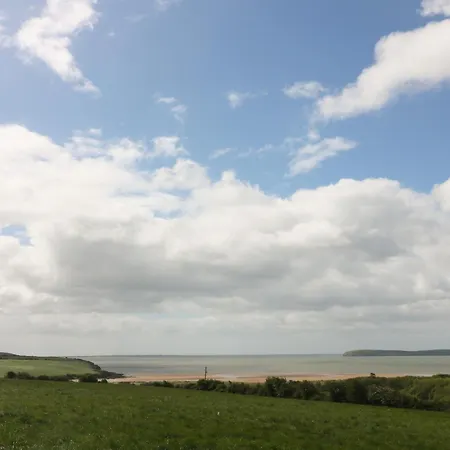 Radharc An Hook Estuary Bliss *